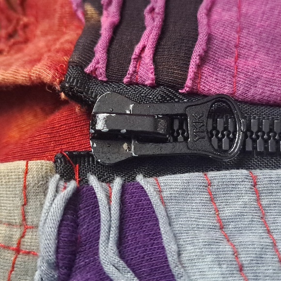 RISING INTERNATIONAL Zip Hoodie - Picture 10 of 10